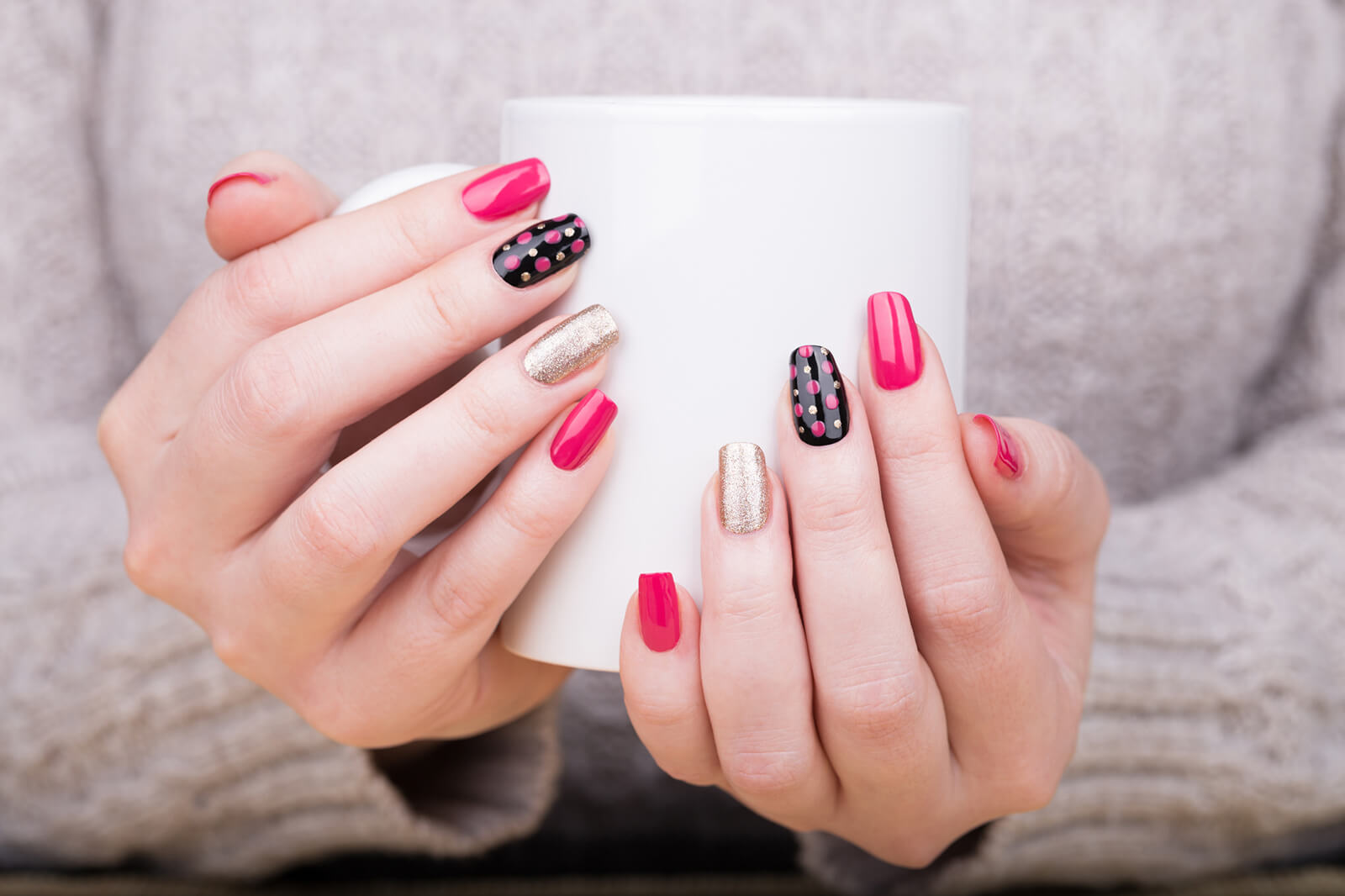 Acrylic vs Gel Nails